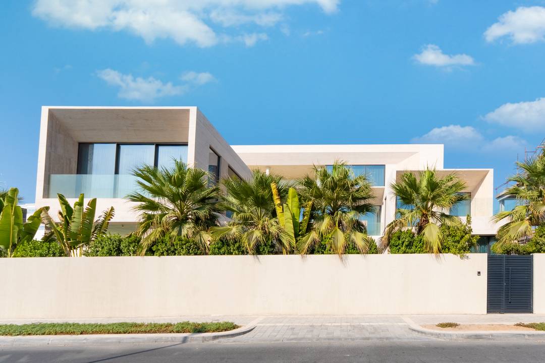 Exclusive Pearl Jumeirah Mansion | Expansive Plot 13,043 Sq Ft | Private Pool, Gym & Full Resort Community Access