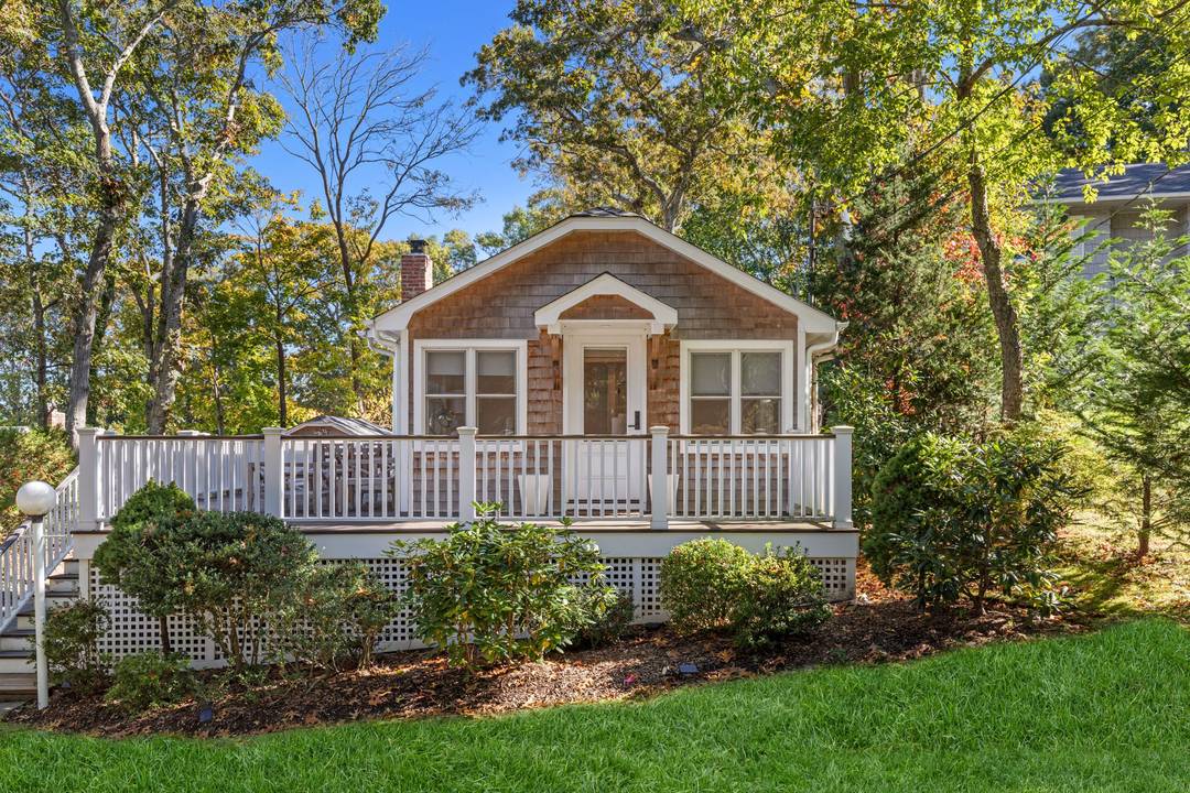 Cozy Off-Season Escape