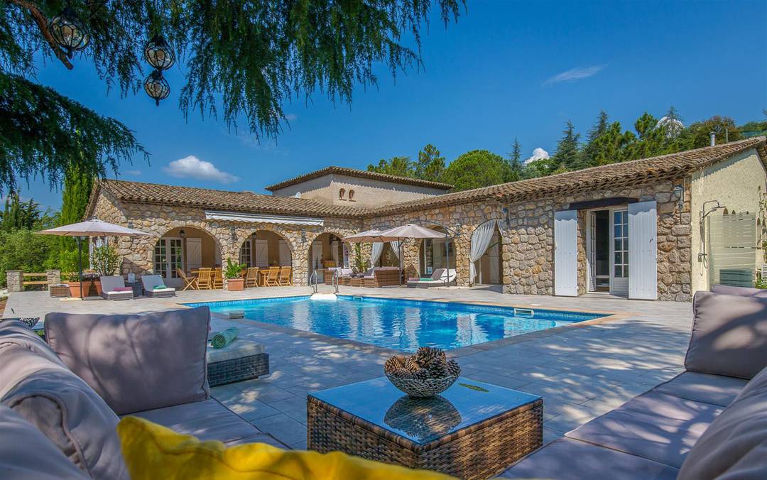 Spacious family villa or chambre d'hôtes