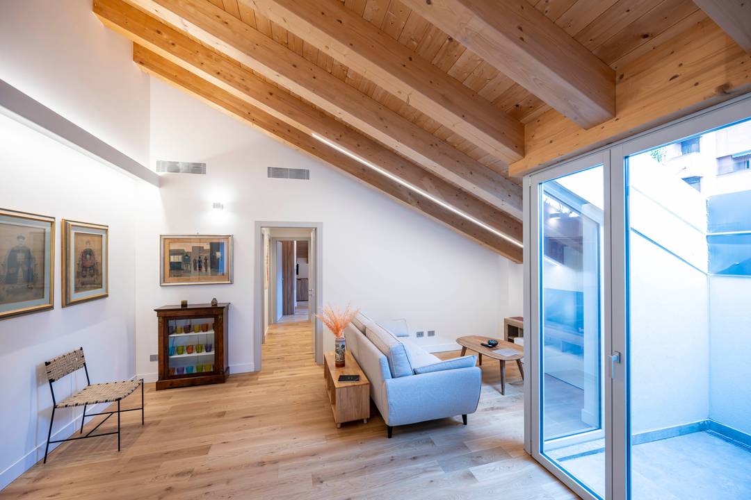 A Bright Two-Bedroom Home with Outdoor Living in Porta Romana