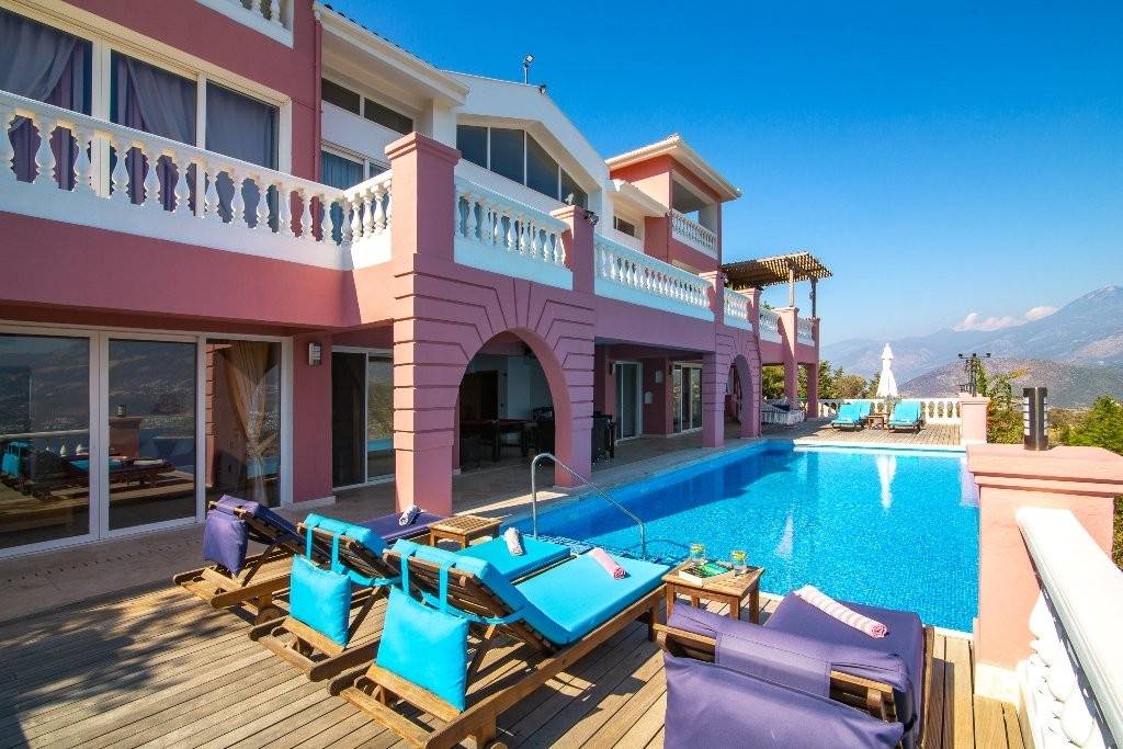 Private Mediterranean Estate with Heliport, Sea Views & 25,000m² of Land — Kas, Antalya