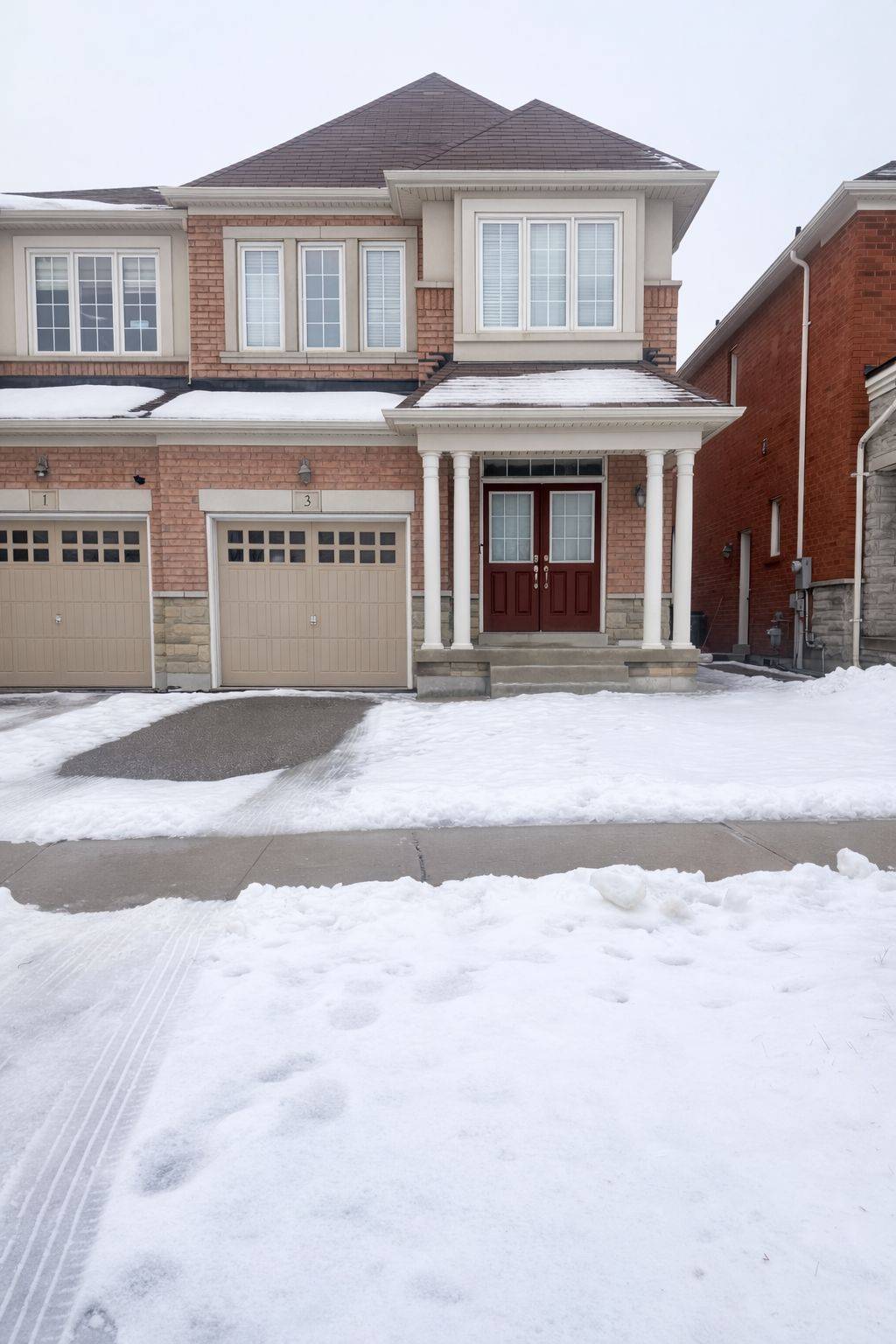 2 Bdrm in Desirable West Humber Clairville Community