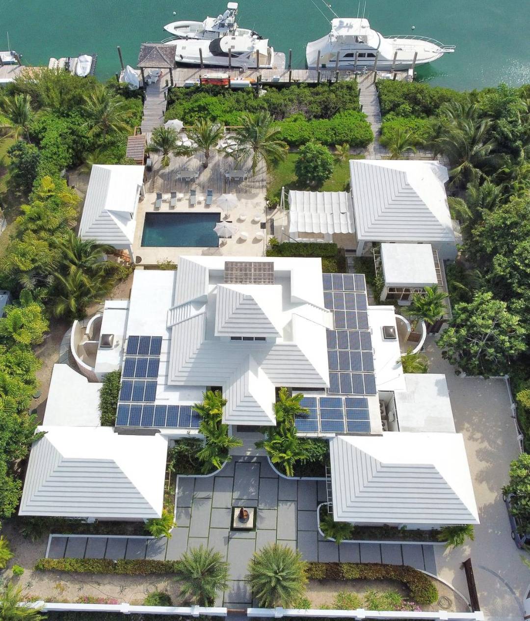 OCEAN DRIVE Single Family Home Old-Fort-Bay New-Providence