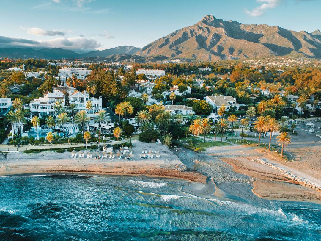 Off Market Furnished Beach front duplex at Puente Romano Marbella