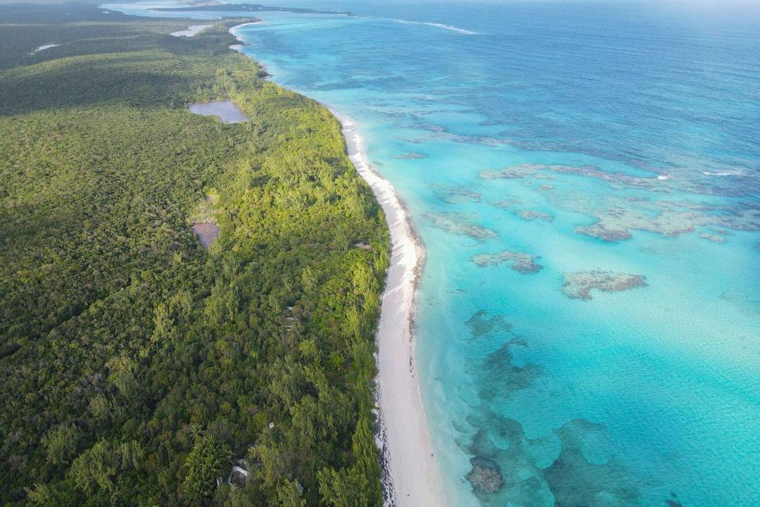 ISLANDIA 466 ACRES Land Eleuthera