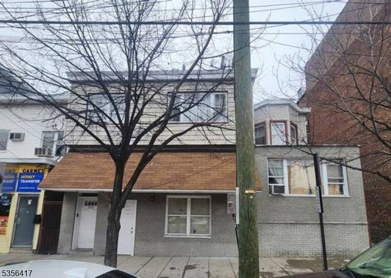 513 515 New York Ave SOLD OCCUPIED Property sold as is, Purchaser responsible for CO