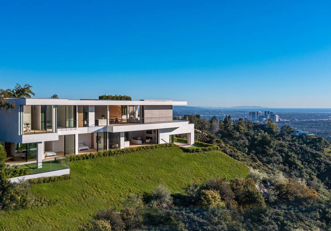 Welcome to The $100,000,000 View Estate
