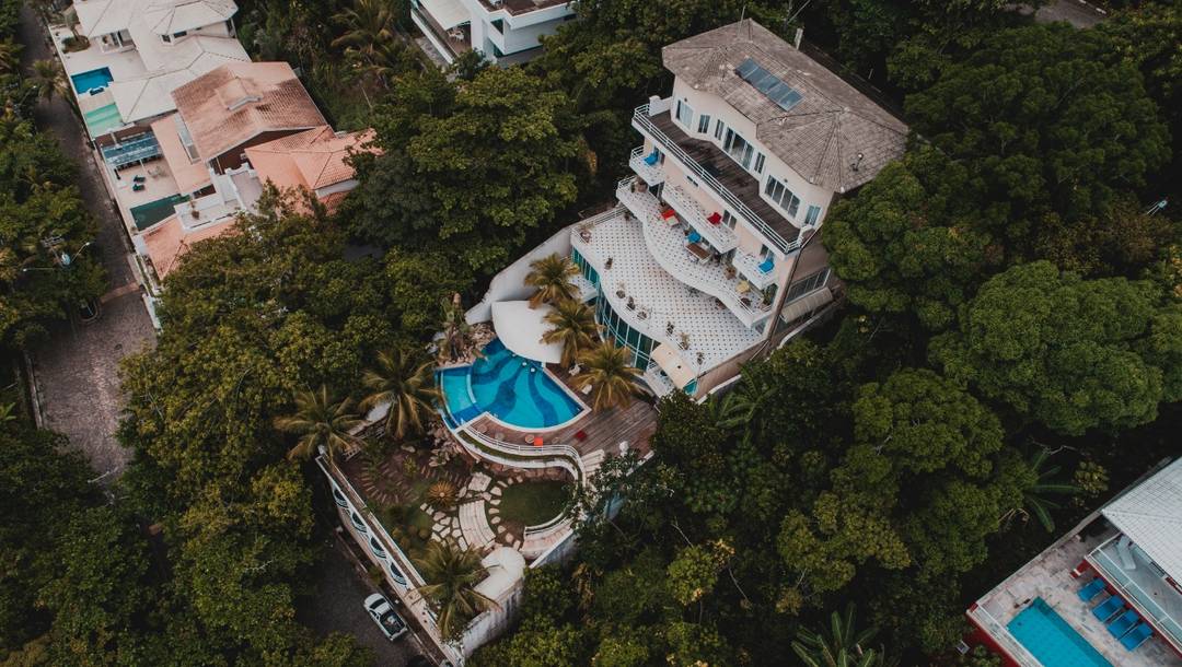Luxury Oceanfront Mansion for Sale in Guarujá – Condomínio Península