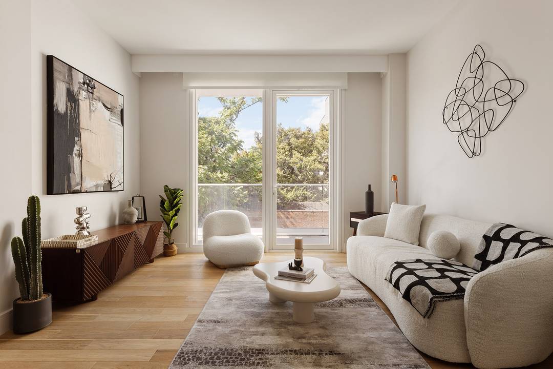 1BR with Private Terrace in Prime LIC