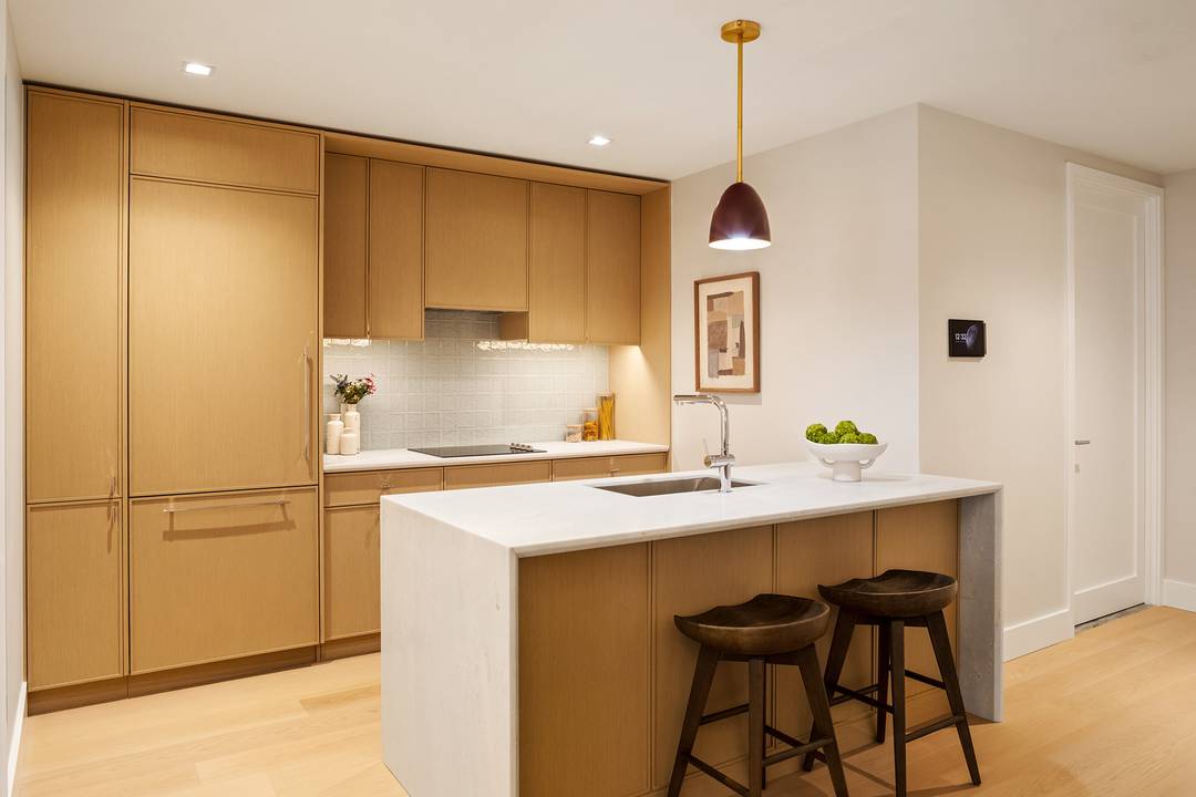 NEW DEVELOPMENT CONDO PRIME LIC