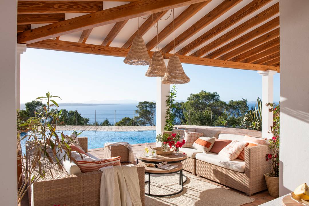 Spectacular ocean view villa in a privileged location