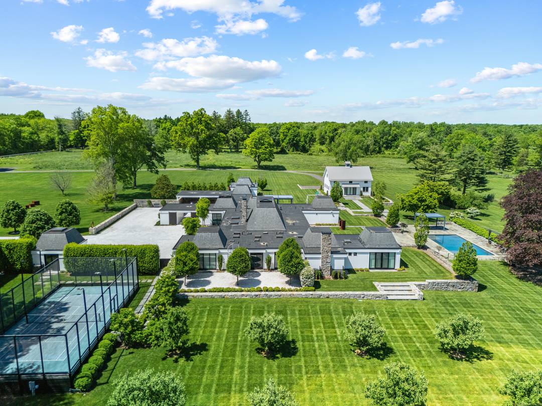 The Ultimate East Coast Sanctuary Where Privacy Meets Pinnacle Luxury.