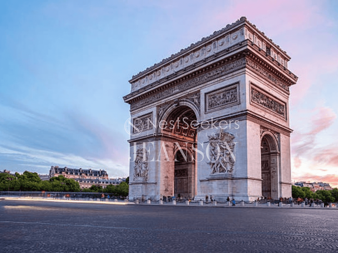 OFF MARKET HOTEL PARTICULIER IN PARIS