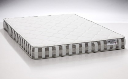 DreamFoam Bedding Ultimate Dreams Twin Crazy Quilt with 7-Inch TriZone Mattress